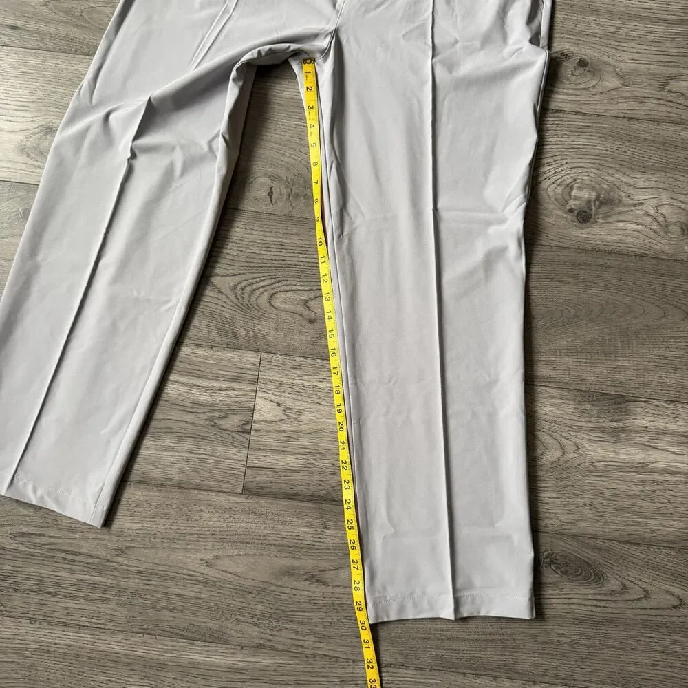 Short Par 4 Men's New With Tags 